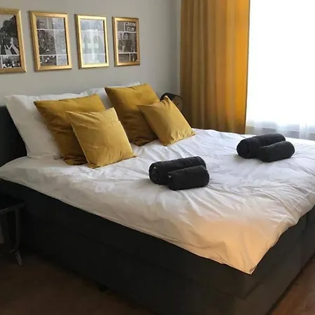 Liverpool - Chillinghouse # 8, Ice 3 Min. Netflix Apartment Siegburg